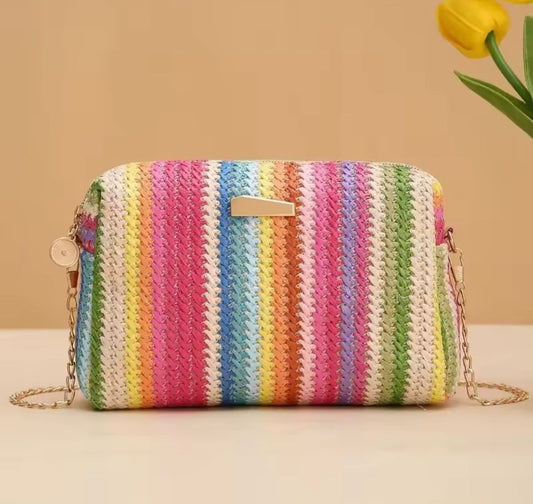 Women’s Woven Straw Rattan Crossbody Bag – Small Summer Beach Purse with Chain Strap