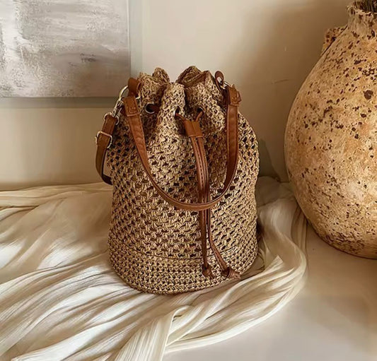 Straw Bucket Bag for Women – Summer Niche Fashion Beach Crossbody Tote