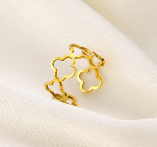 18K Gold Plated Stainless Steel Hollow Clover Flower Ring – Anti-Tarnish Fashion Jewelry for Women